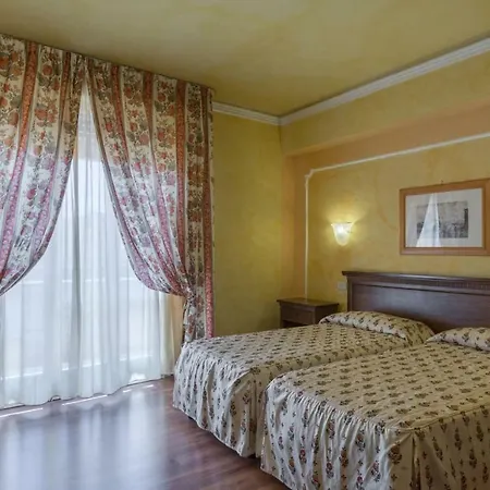 Готель Minerva Palace Монтекатіні-Терме