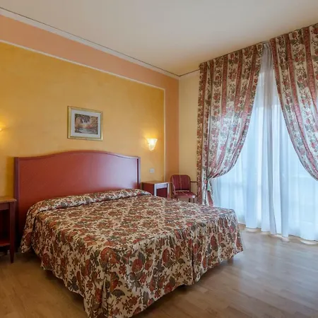 Minerva Palace 4* Монтекатіні-Терме